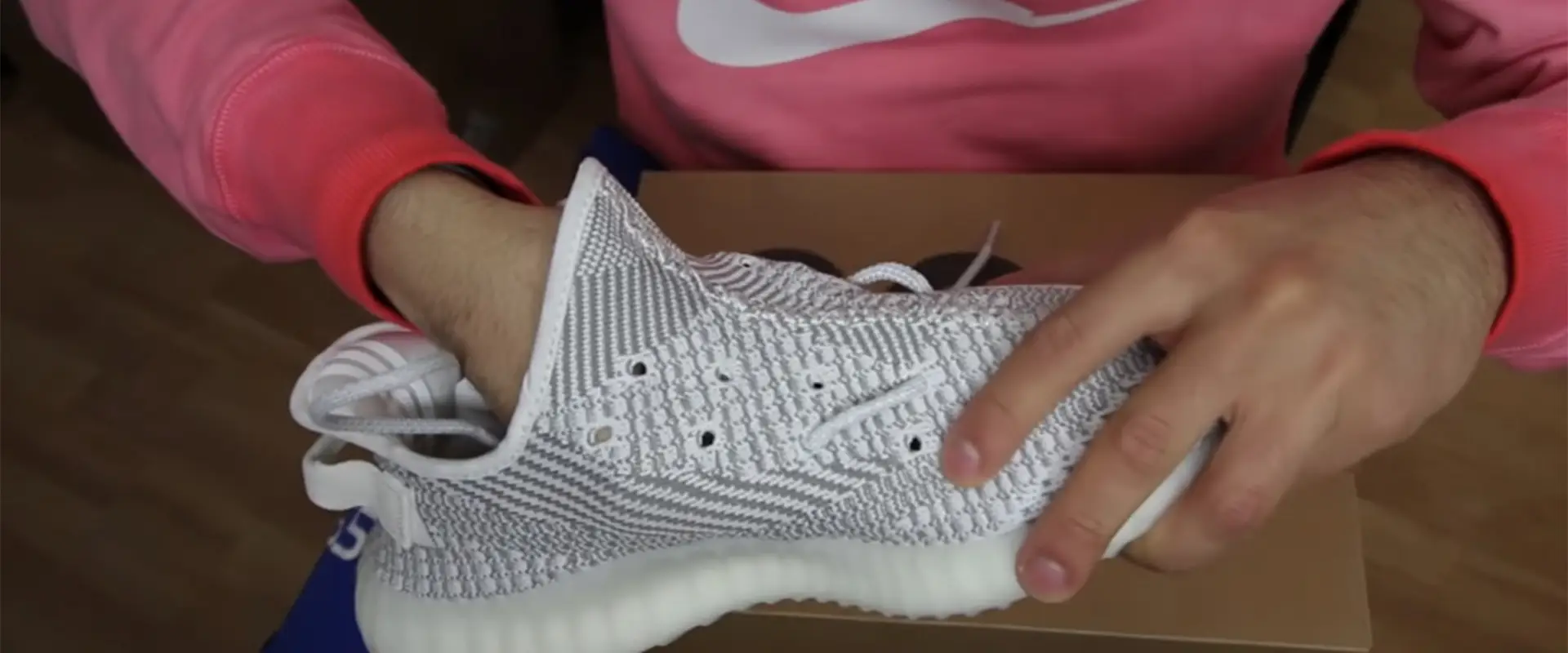 insolesmarket YouTube video shows